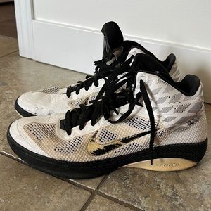 2012 black and white Nike hyper fuse size 13